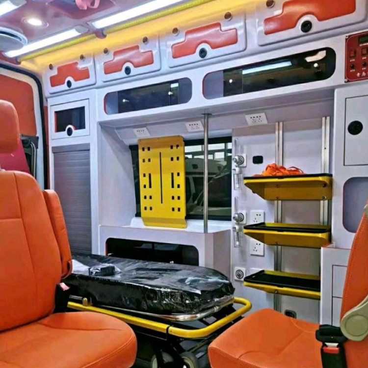 西和长途救护车护送病人租赁价格